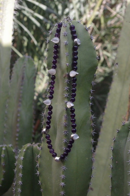 Round Amethyst and Mother of pearl necklace 2