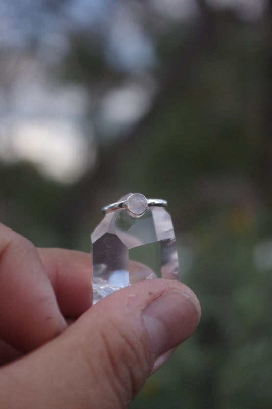 Round Moonstone Sterling Silver Ring 4